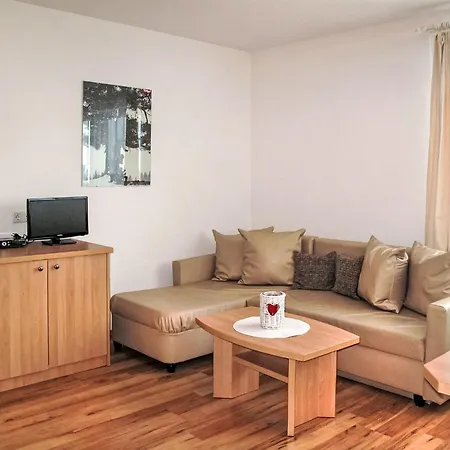 Apartamento Kristall-1 By Interhome *